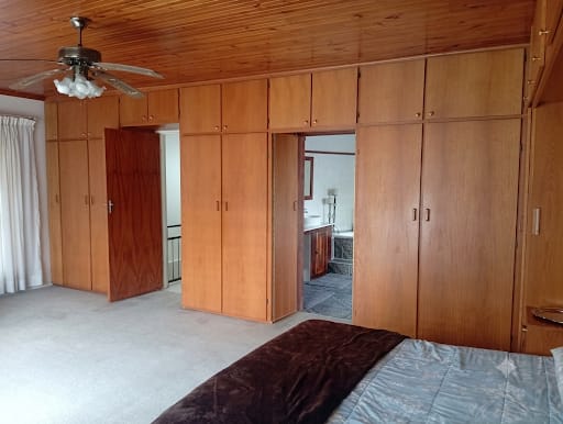 4 Bedroom Property for Sale in Nahoon Valley Park Eastern Cape